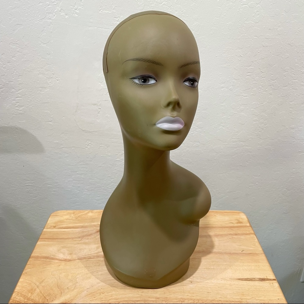 [31] Mannequin Head Plastic Display for Wigs Hats Sunglasses Jewelry